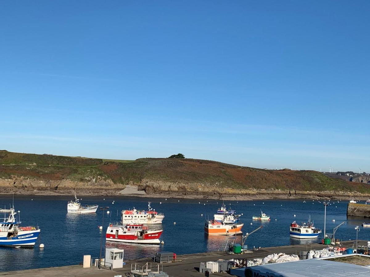 Pied A Terre Pour Des Vacances Au Bord De La Mer Le Conquet Kültér fotó